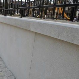 garden fence / with panels / concrete