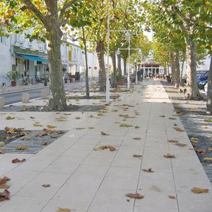 concrete paver / for public spaces