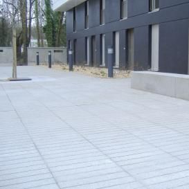 concrete paver / for public spaces