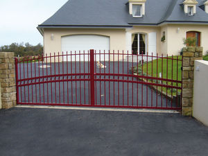 swing gate
