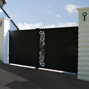 swing gate 1
