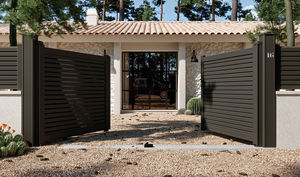 swing gate