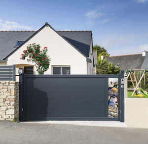 sliding gate 1