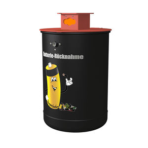 public trash can
