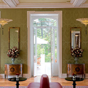 traditional wallpaper