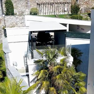 hydraulic elevator / car