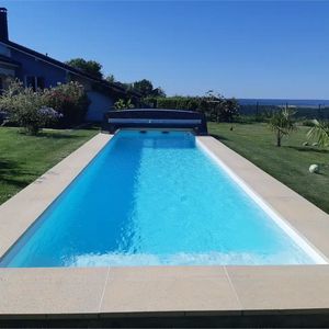 stone swimming pool coping