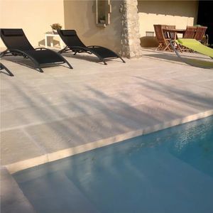 stone swimming pool coping