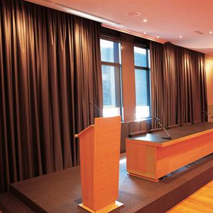 ceiling mounted curtain track