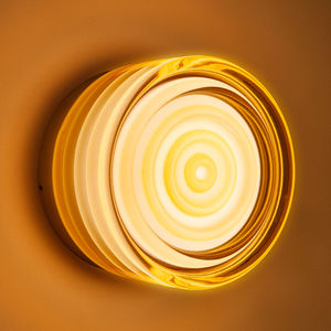 contemporary wall light