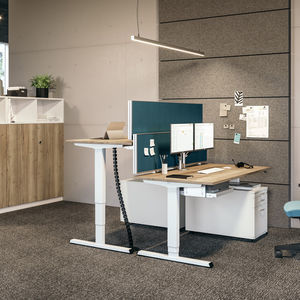 free-standing desk divider