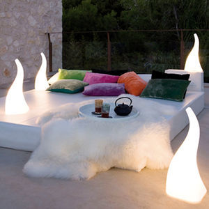 floor lamp