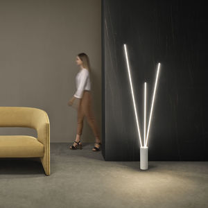 floor-standing lamp