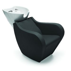 shampoo chair with footrest