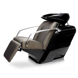 shampoo chair with footrest