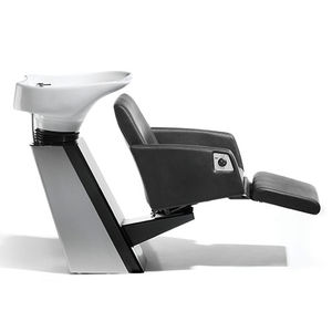 shampoo chair with footrest