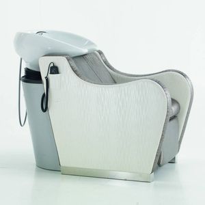 shampoo chair with footrest
