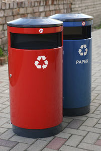 public trash can