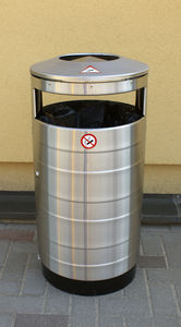 public trash can