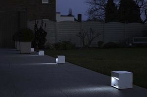 urban bollard light / contemporary / metal / LED