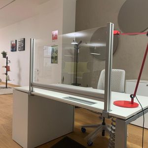 desk mounted office divider / polycarbonate / aluminum / aluminum profile