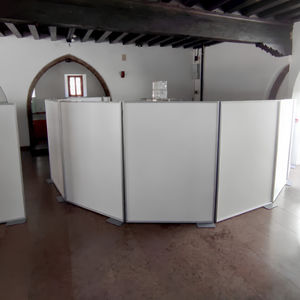 aluminum room divider 1
