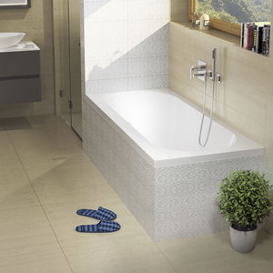 acrylic bathtub / whirlpool