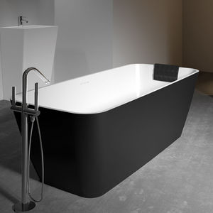 free-standing bathtub 1