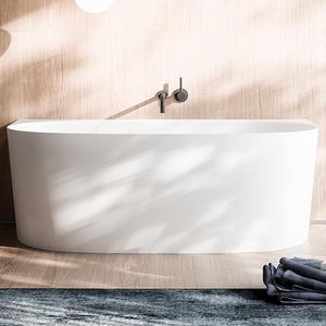 oval bathtub