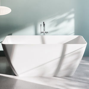 freestanding bathtub