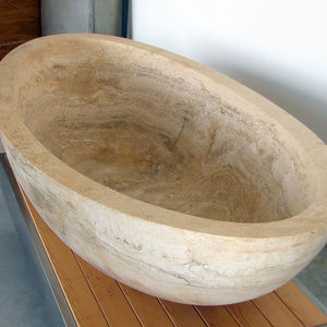 oval bathtub