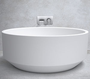 round bathtub