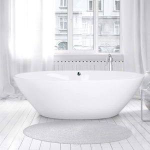 oval bathtub