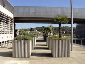concrete planter