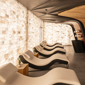contemporary chaise longue