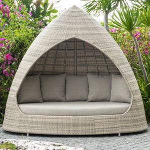 garden daybed