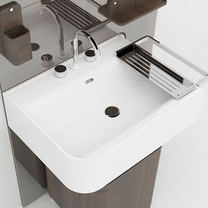 wall-mounted washbasin