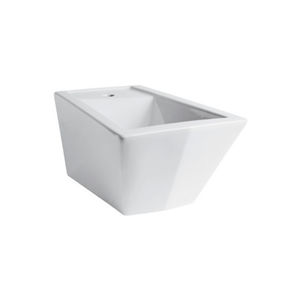 wall-hung bidet / ceramic