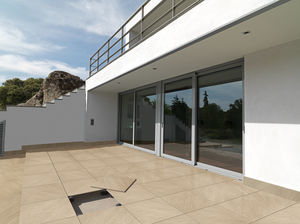 outdoor tile / floor / porcelain stoneware / square