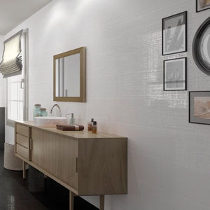 indoor tile / wall / floor / porcelain stoneware