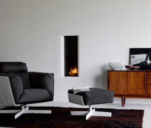 wood-burning fireplace / contemporary / closed hearth / built-in