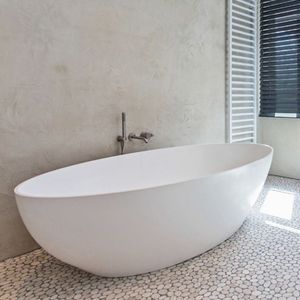 oval bathtub