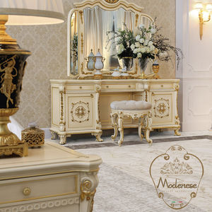 classic dressing table