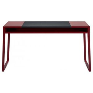 free-standing desk