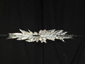 wall-mounted mirror 1