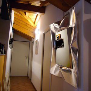wall-mounted mirror 1