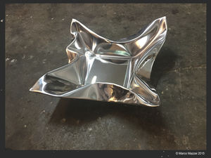 wall-mounted mirror / contemporary / aluminum