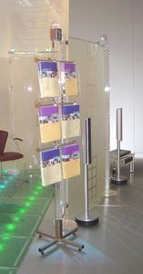 self-supporting brochures rack