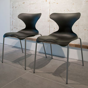 contemporary visitor chair
