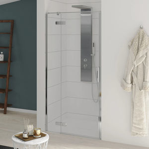 pivoting shower screen 1